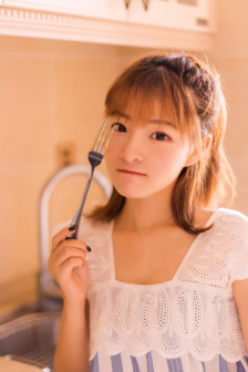 几天不见这么紧